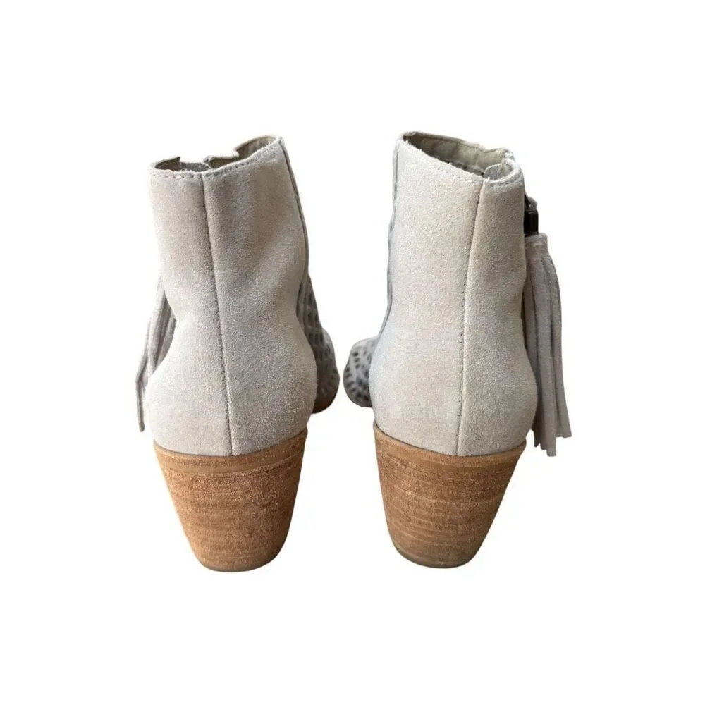 Matisse Indie booties light gray cutout cage design tassel zipper detail size 10